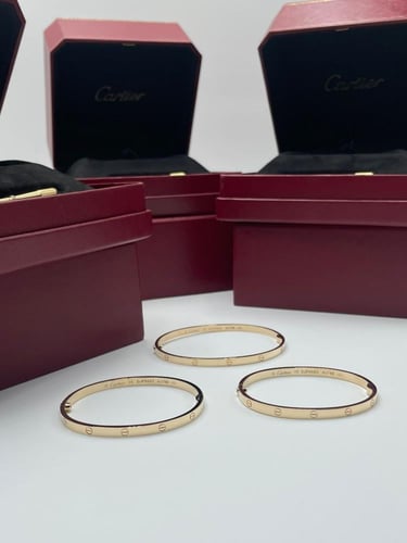 اسوارة لوف النحيفه بدون الماس