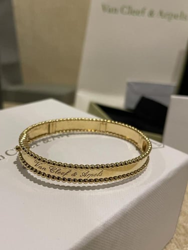 اسواره سيقنتشر