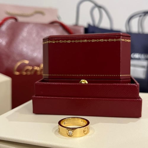 خاتم اللوف العريض ب 3 الماسات