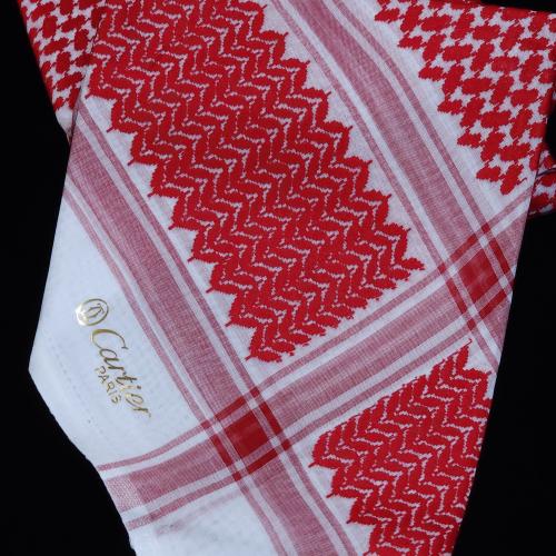 شماغ كارتير الذهبي