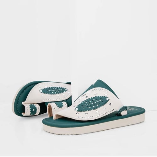 نعال شرقي مطرز أخضر وعاجي