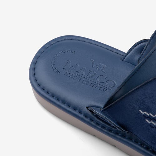 حذاء شرقي إيطالي أزرق طبي