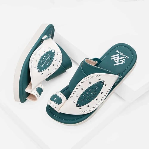 نعال شرقي مطرز أخضر وعاجي