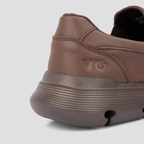 حذاء كاجوال فيكتور كلارك بني طبي