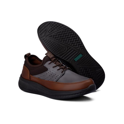 حذاء كاجوال جلد طبي من فيكتور كلارك - بني راقي