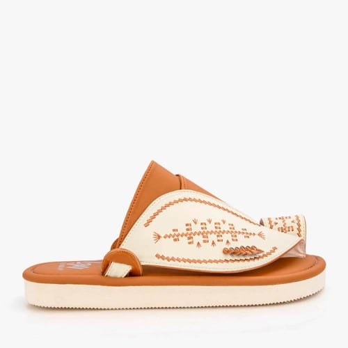 صندل شرقي مطرز يدويًا بلون بيج وبني فاخر