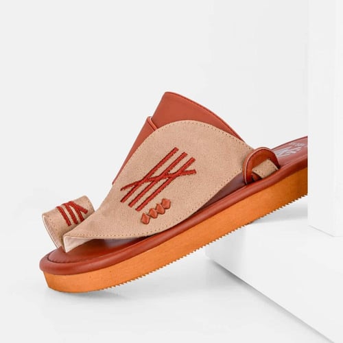 نعال سعودي وطني بيج وقرميدي مطرز