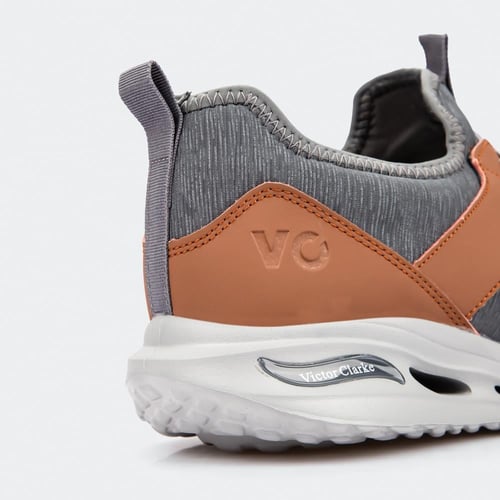 حذاء رياضي مريح للجري والنادي رمادي وعسلي