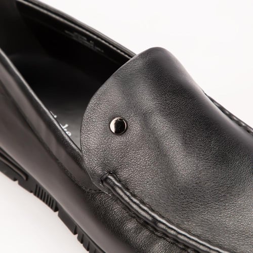 حذاء رسمي طبي جلد اسود سادة من فيكتور كلارك