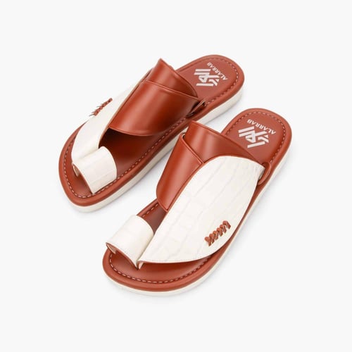 صندل وطني شرقي بني وأبيض مطرز يدويًا