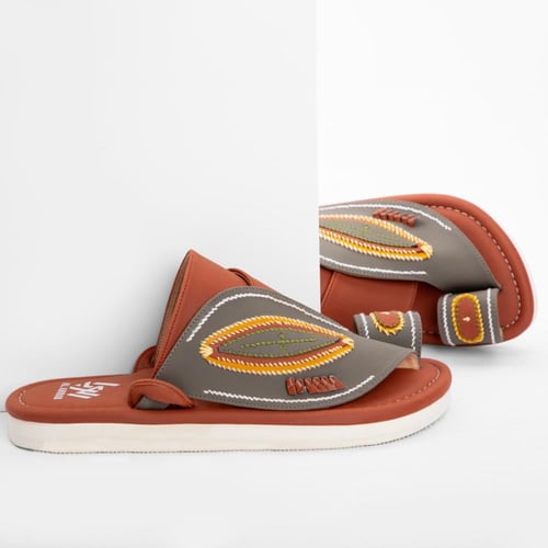 نعال زبيري رجالي مطرز من الجلد البني الانيق