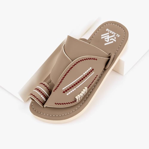 نعال رجالي وطني شرقي مطرز باللون البيج الفاخر