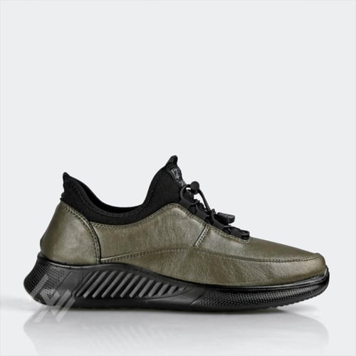 حذاء كاجوال رجالي من الجلد الزيتي ماركة فيكتور كلا...