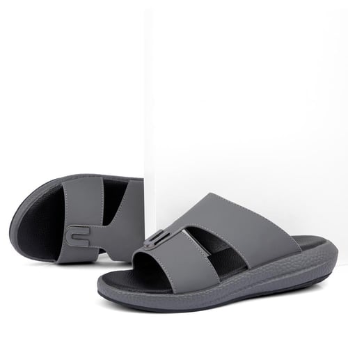 نعال خليجي مميز من الجلد الرمادي ماركة فيكتور كلار...