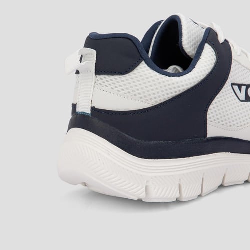 حذاء كاجوال رياضي أبيض مريح ماركة فيكتور كلارك