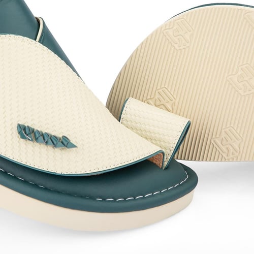 نعال شرقي طبي جلد أخضر وأبيض طبيعي