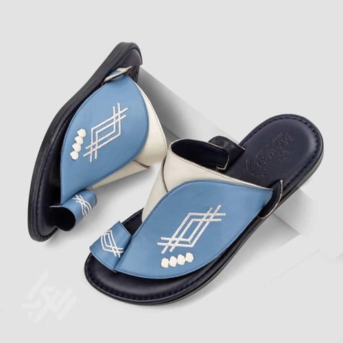 حذاء شرقي طبي أزرق وأبيض - ايطالي من ماركو