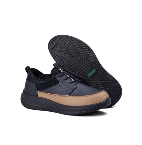 حذاء كاجوال جلد طبي من فيكتور كلارك - كحلي وبيج