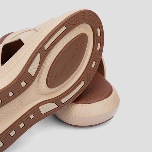 نعال خليجي جلد بيج كاكي وأرضية طبية بنية