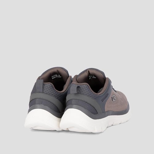 حذاء كاجوال رياضي بيج ورمادي من فيكتور كلارك