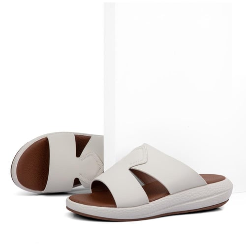 نعال خليجي طبي جلد بيج بارضية بنية