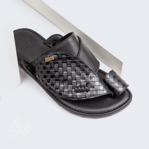 حذاء شرقي خليجي جلد اسود بنقشة مربعات من فيكتور كل...