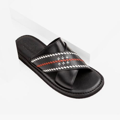 صنادل رجالية طبية أسود بدون إصبع بتطريز