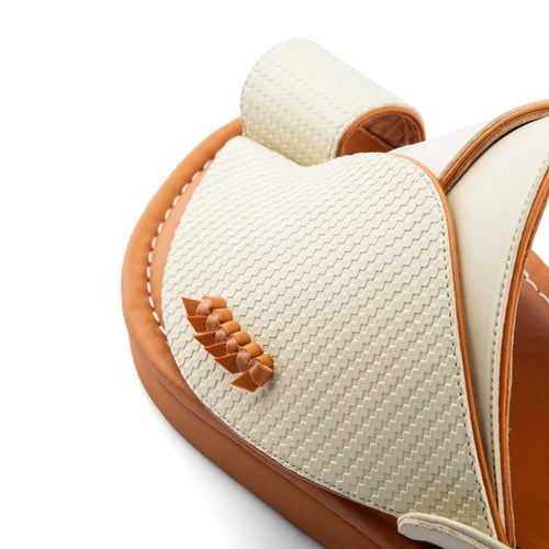 نعال شرقي وطني من الجلد البيج بأرضية عسلية طبية