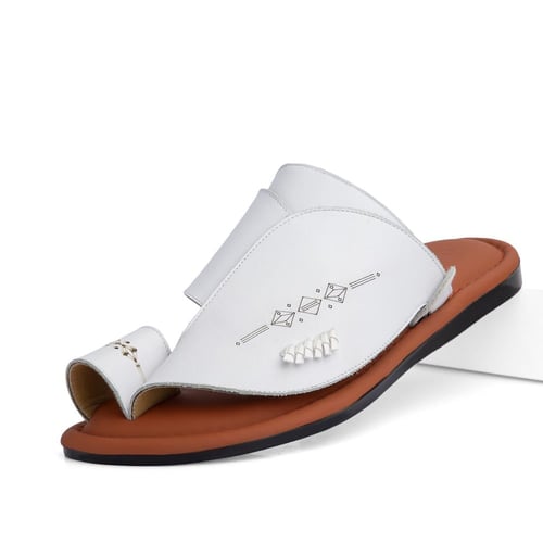 نعال شرقي طبي مطرز باللون الأبيض المميز