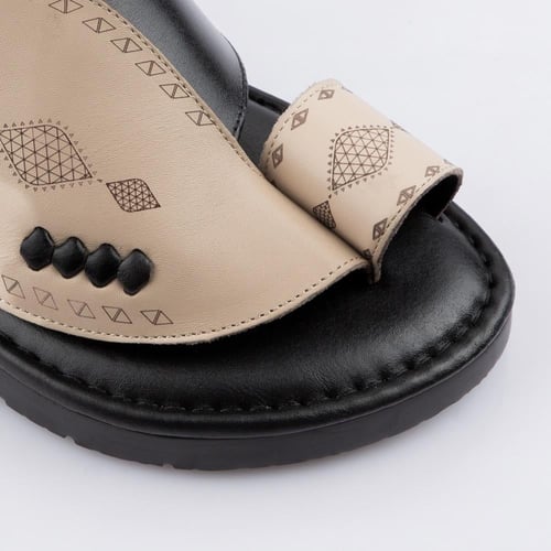 مداس إيطالي بيج وأسود