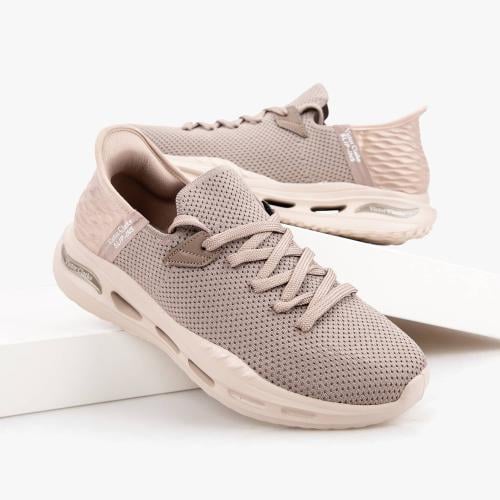 حذاء كاجوال طبي بيج من فيكتور كلارك