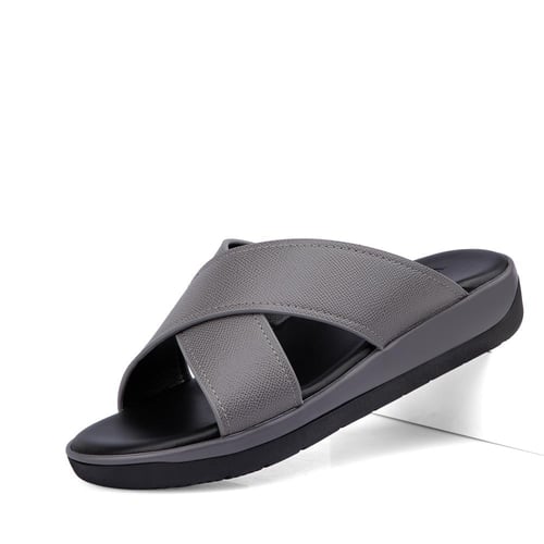 نعال خليجي طبي جلد رمادي وأرضية سوداء