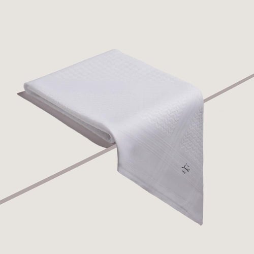 شماغ دسار كلاسيكيّ أبيَض 2023