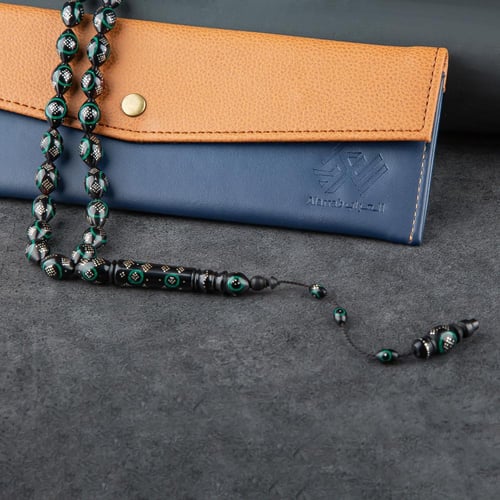 سبحه سوداء مميزة بنقشاتها الفضية الناعمة