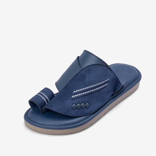 حذاء شرقي إيطالي أزرق طبي