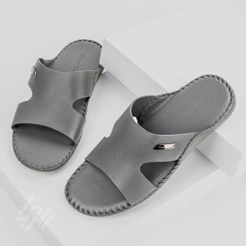 مداس رمادي طبي فيكتور كلارك