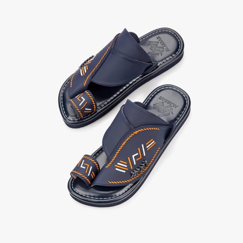 حذيان وطني شرقي مطرز بلون كحلي