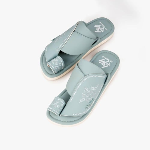 نعال وطني شرقي سماوي بتطريز سعودي أنيق