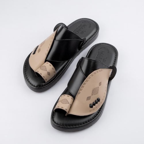 مداس إيطالي بيج وأسود