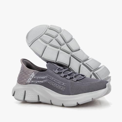 حذاء كاجوال سليب ان من فيكتور كلارك باللون الرمادي