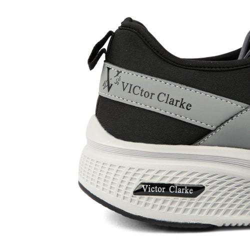 حذاء رياضي فيكتور كلارك للجري والنادي بلون رمادي