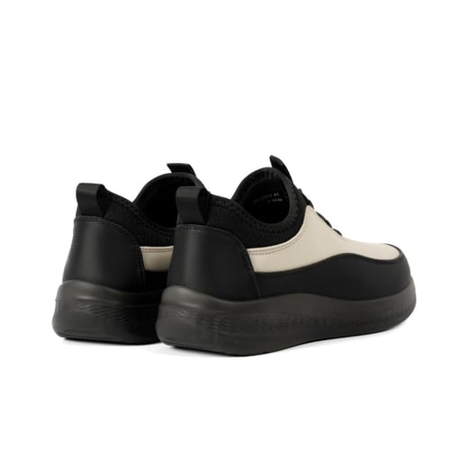 حذاء كاجوال كلاسيكي طبي من ماركة فيكتور كلارك - اس...