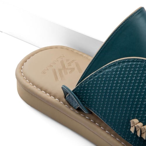 نعال سعودي طبي من الجلد الفيروزي المميز