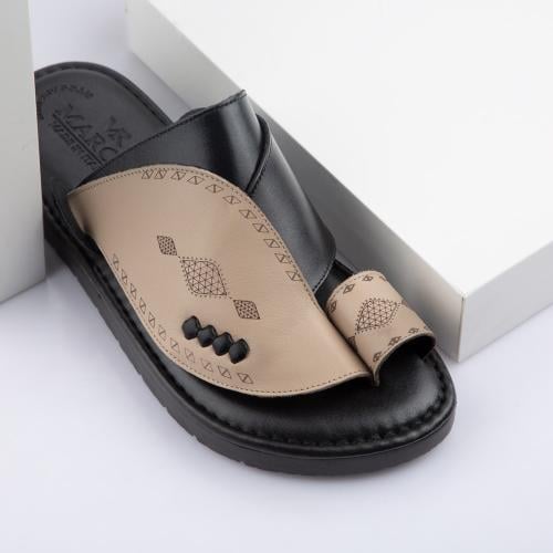 مداس إيطالي بيج وأسود