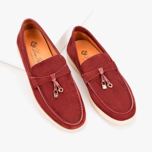 حذاء طبي رسمي من الشامواه الخمري