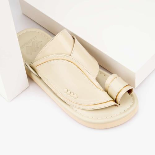 نعال شرقي بيج بتصميم فاخر