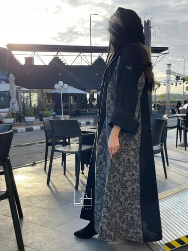 عبايه بقماش الجوخ المميز و أكمام فرو #241