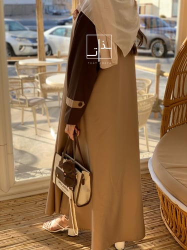 عباية بتصميم معطف + بقصه نصف كلوش #208