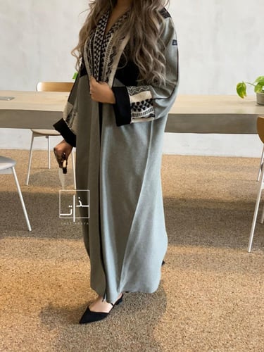 عبايه فخمة بتفاصيل تويد #236