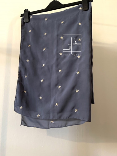 طرحة النجوم الذهبية